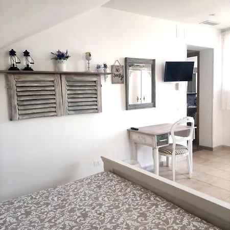 Grotta Dei Puntali Bed & Breakfast Carini