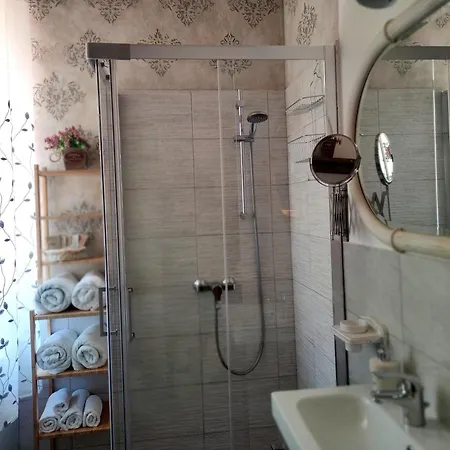 Bed & Breakfast Grotta Dei Puntali Carini