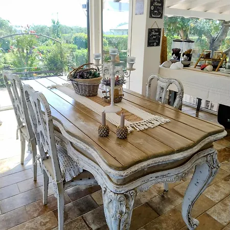 Bed & Breakfast Grotta Dei Puntali Carini