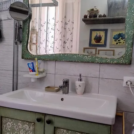 Grotta Dei Puntali 3* カリーニ