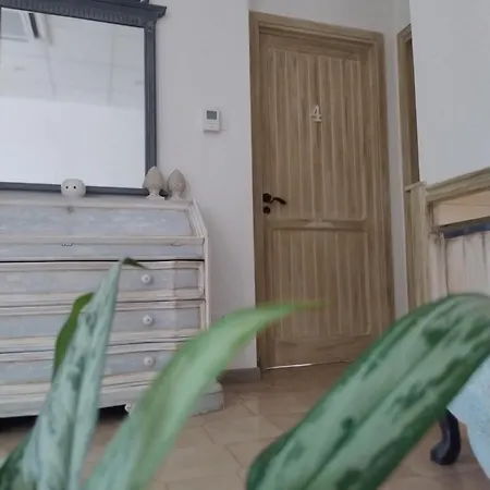 Grotta Dei Puntali 3* カリーニ