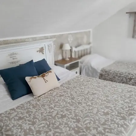 ベッド・アンド・ブレックファスト Grotta Dei Puntali カリーニ