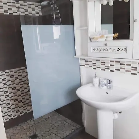 Grotta Dei Puntali カリーニ