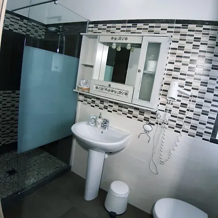 Grotta Dei Puntali 3* カリーニ