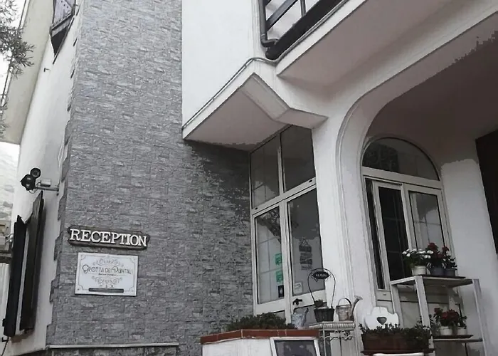 Oda ve Kahvaltı Grotta Dei Puntali Carini