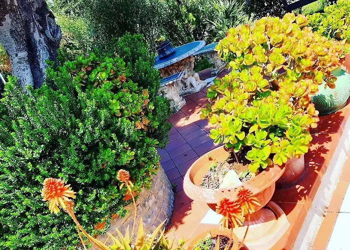 Grotta Dei Puntali 3*