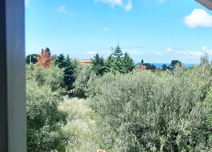 Grotta Dei Puntali Oda ve Kahvaltı 3*